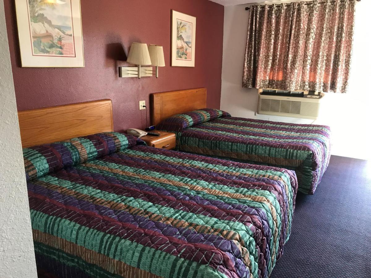 Luxury Inn George West Extérieur photo
