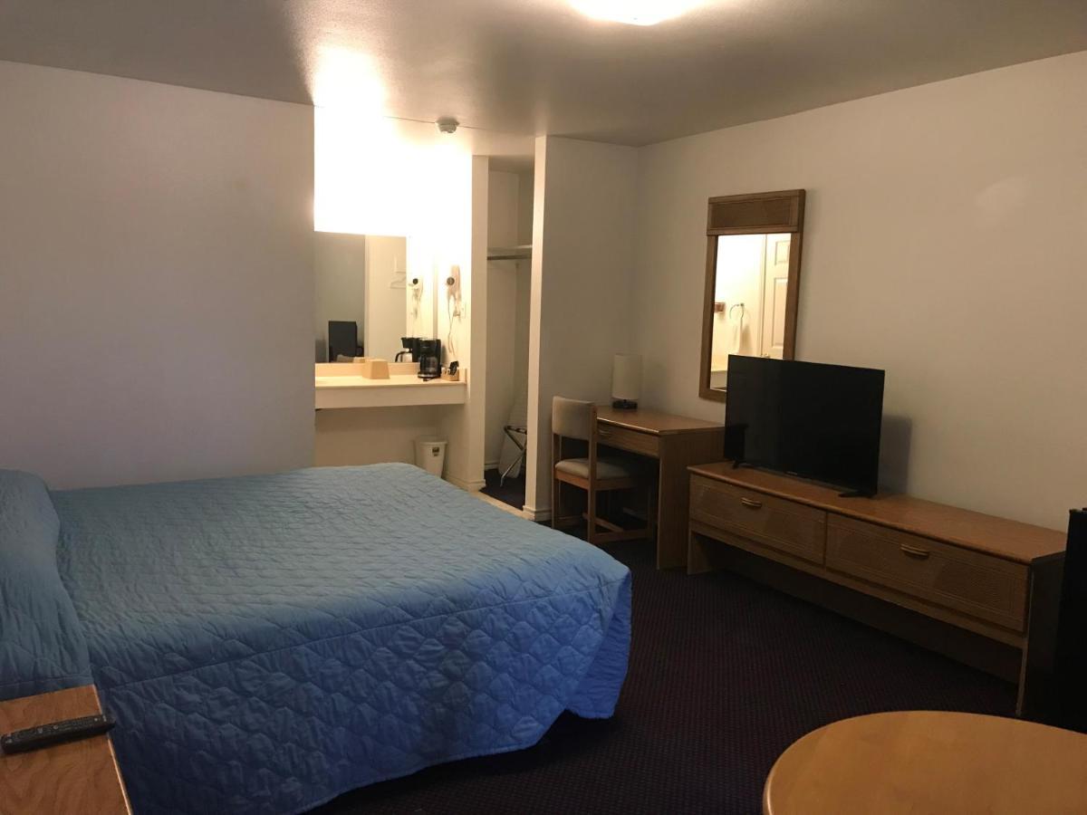 Luxury Inn George West Extérieur photo