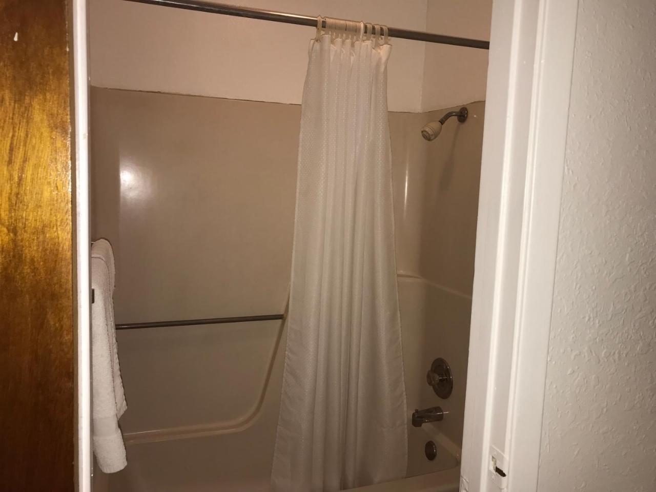 Luxury Inn George West Extérieur photo